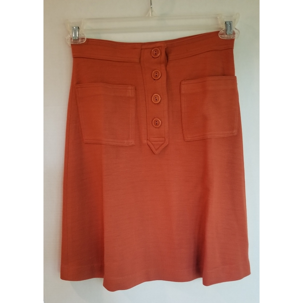 Beautiful burnt orange vintage heavy knit skirt. Size S.